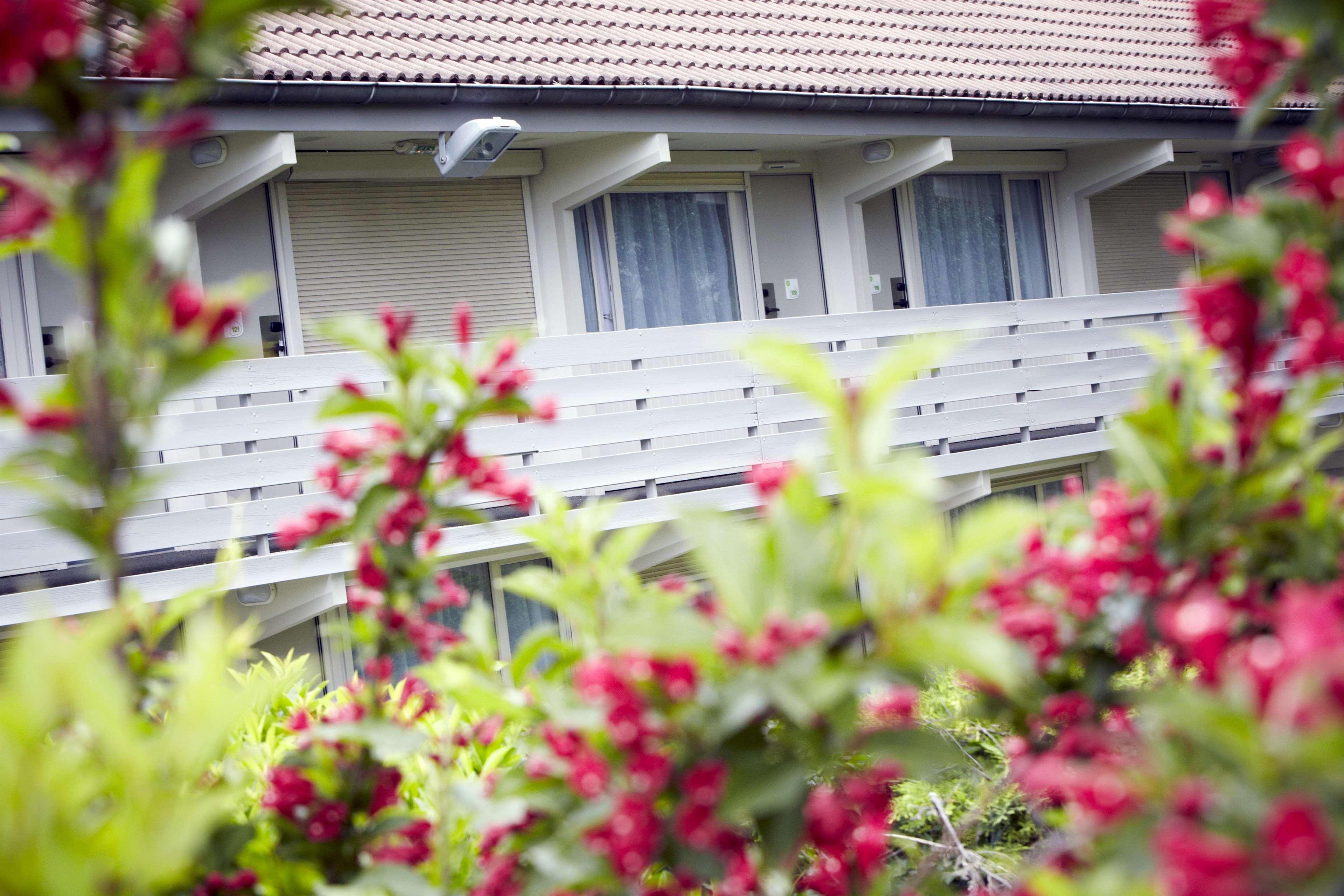 โรงแรมแคมปานิล กรีโนเบิ้ล นอร์ด เซนต์ เอกรีฟ แซงต์-เอแกรฟ ภายนอก รูปภาพ